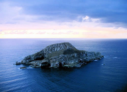 La Isla de Deva, Monumento Natural