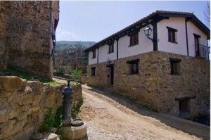 El pueblo rehabilitado por una sóla mujer