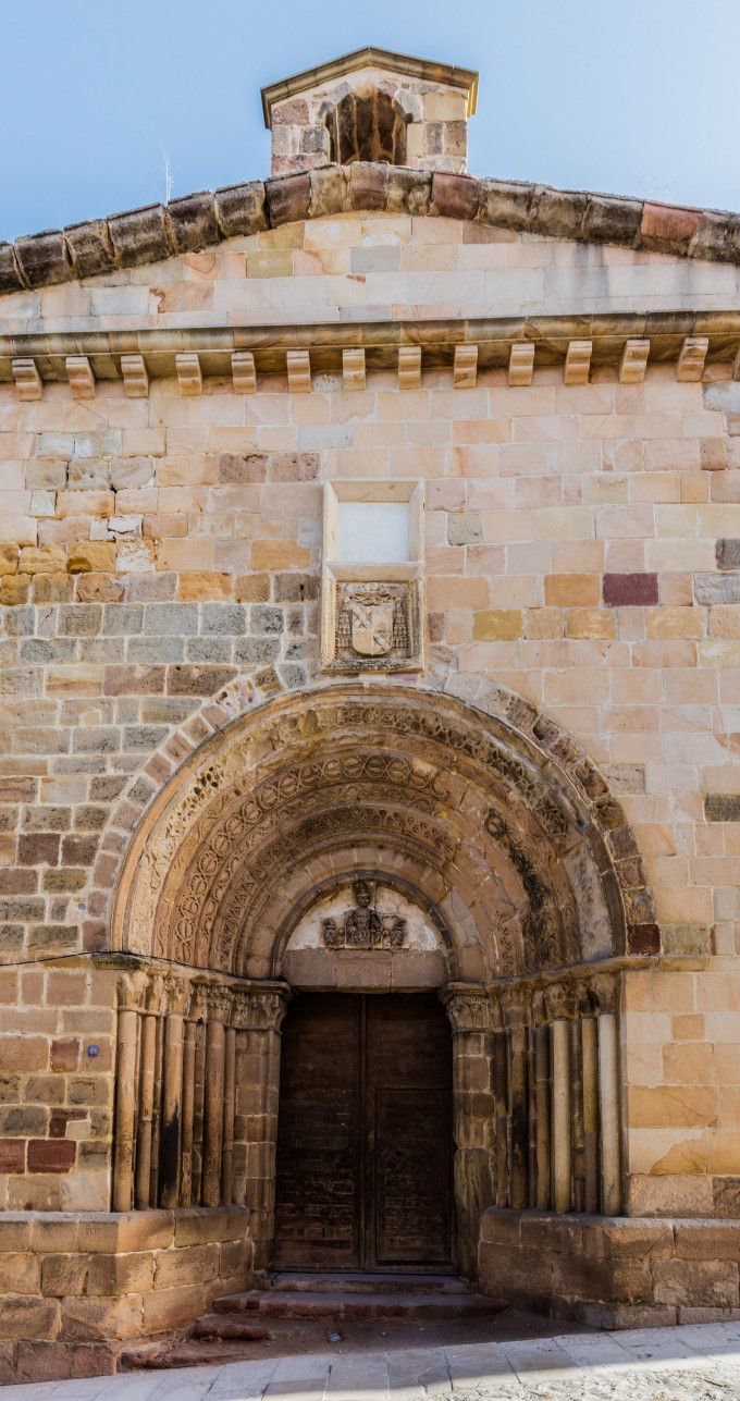 Fuente: ##//commons.wikimedia.org/wiki/File:Iglesia_de_Santiago, _Sig%C3%BCenza, _Espa%C3%B1a, _2015-12-28, _DD_143.JPG##Diego Delso##