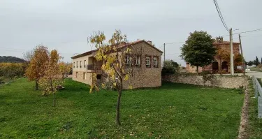 Hostal Rural Cuevas de Longarza