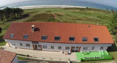 Apartamento a playa de Lariño F