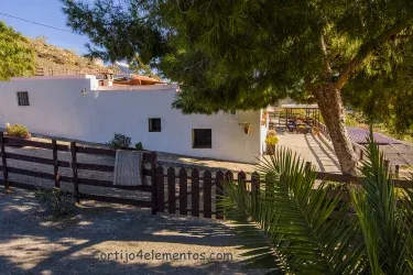 Cortijo 4 elementos
