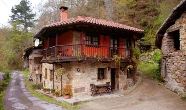 Casa Raicéu