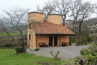 Casa de aldea y los Silos de El Correntiu 