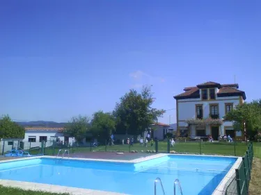 La Casona de Mariñas y Albergue de Oviedo