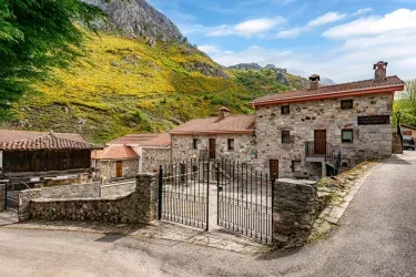 Apartamentos Lorences