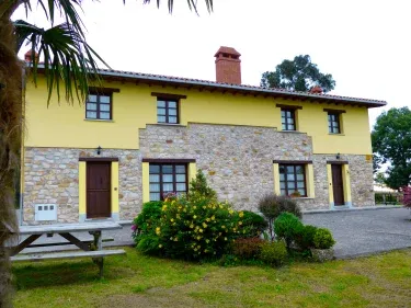 Apartamentos Rurales El Llanu