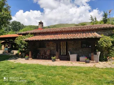 La Casa de la Raya
