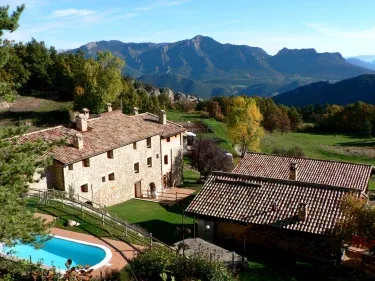 La Casanova de les Garrigues, Casa de Dalt y Casa del Mig