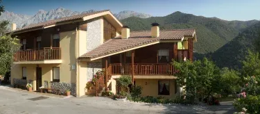 Apartamentos Dosal