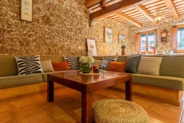 Casas Ca L'Estrada
