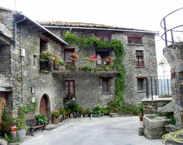 Casa Lanau de Latorrecilla