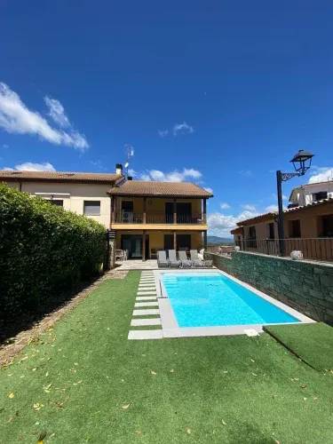Casa Bajo la Torre