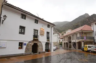 Las Pedrolas