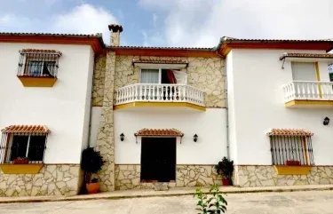 Las Encinillas