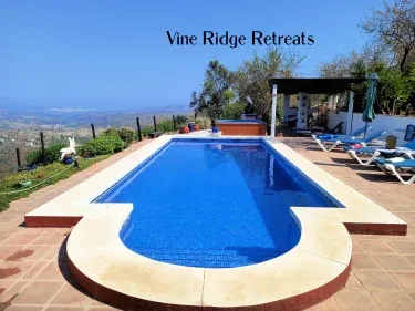 Vine Ridge 