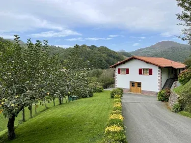 Casa Rural Larrapil 