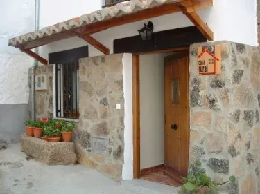 Casa rural Cendal y Apartamento Castaño