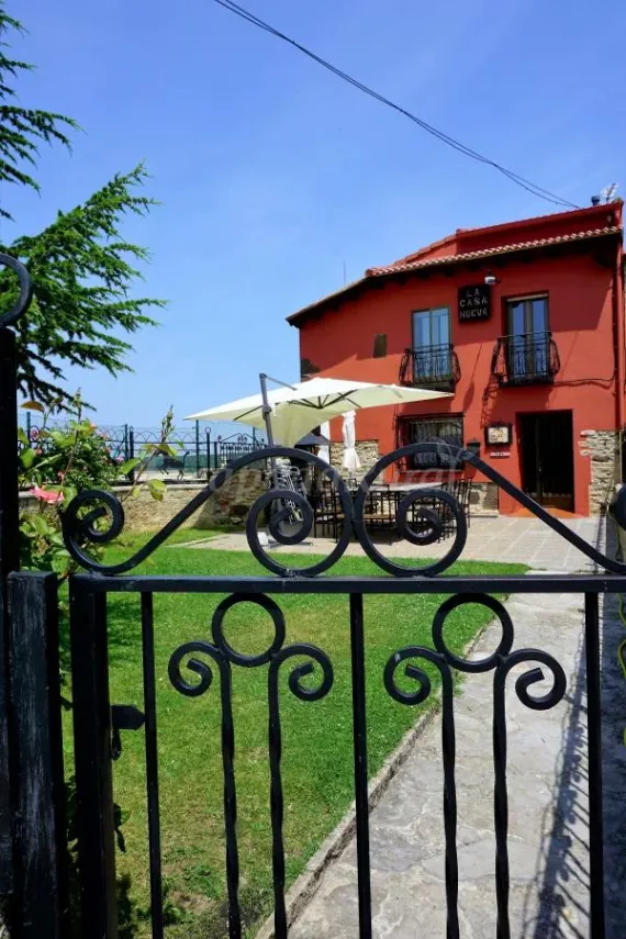 La Casa Nueva
