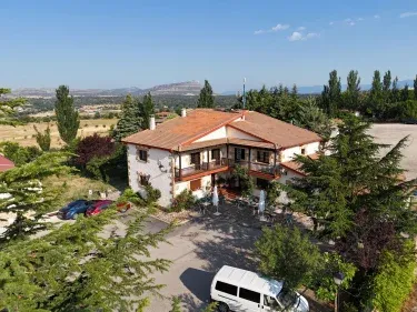 Hostal Lázaro
