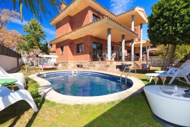 Villa Wine Experience