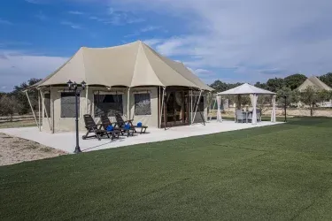 Continental Tent-El Toril Glamping Experience