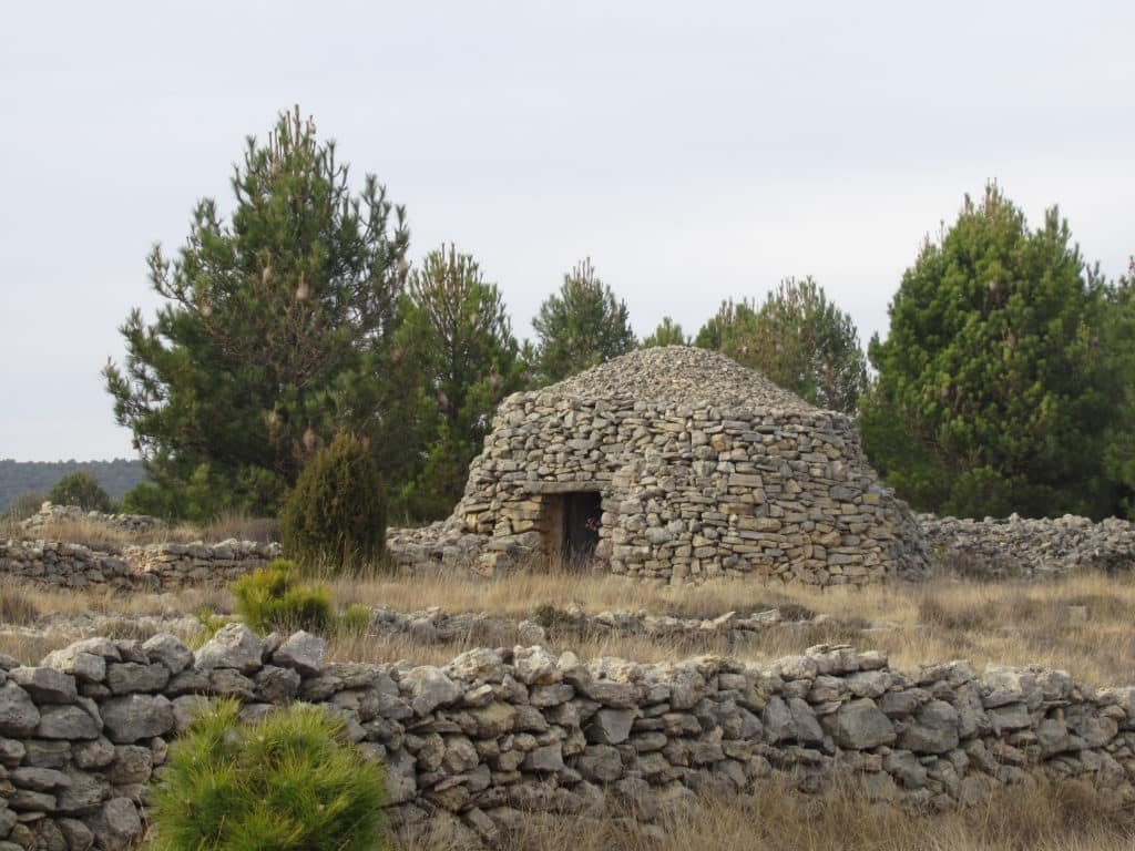  Caseta de piedra en seco en el Pla del Mosorro (Ander Izagirre)