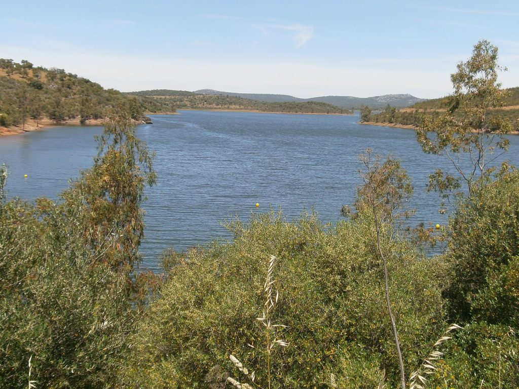 ríos españoles: embalse de Peña del Águila