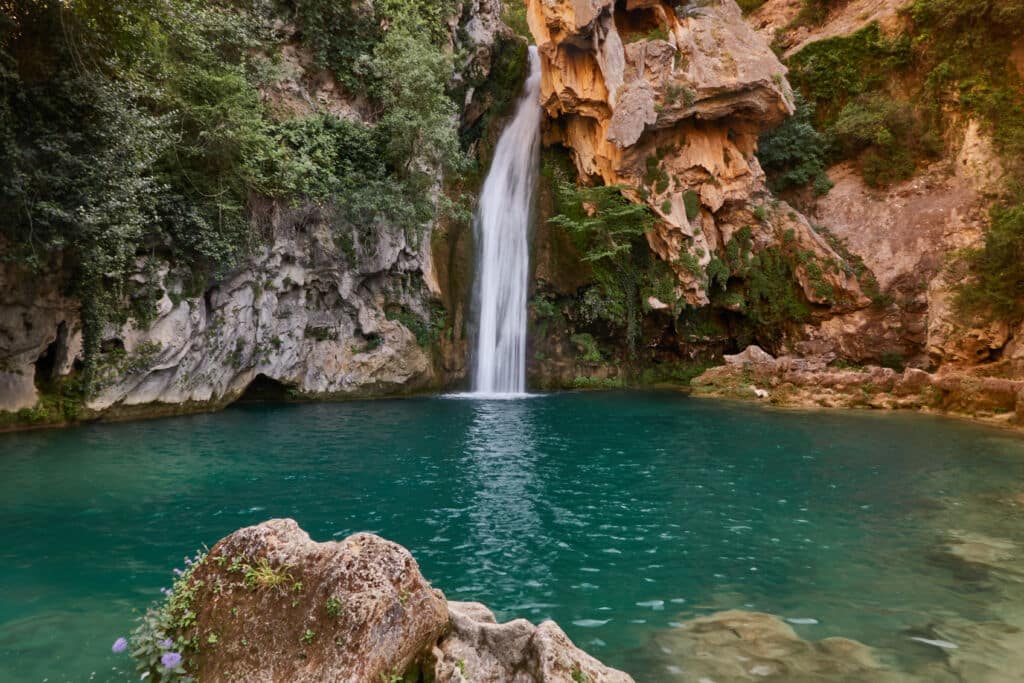 Cascada de la Calavera en el río Borosa, en la Sierra de Cazorla (Jaén). Por JaviJfotografo
