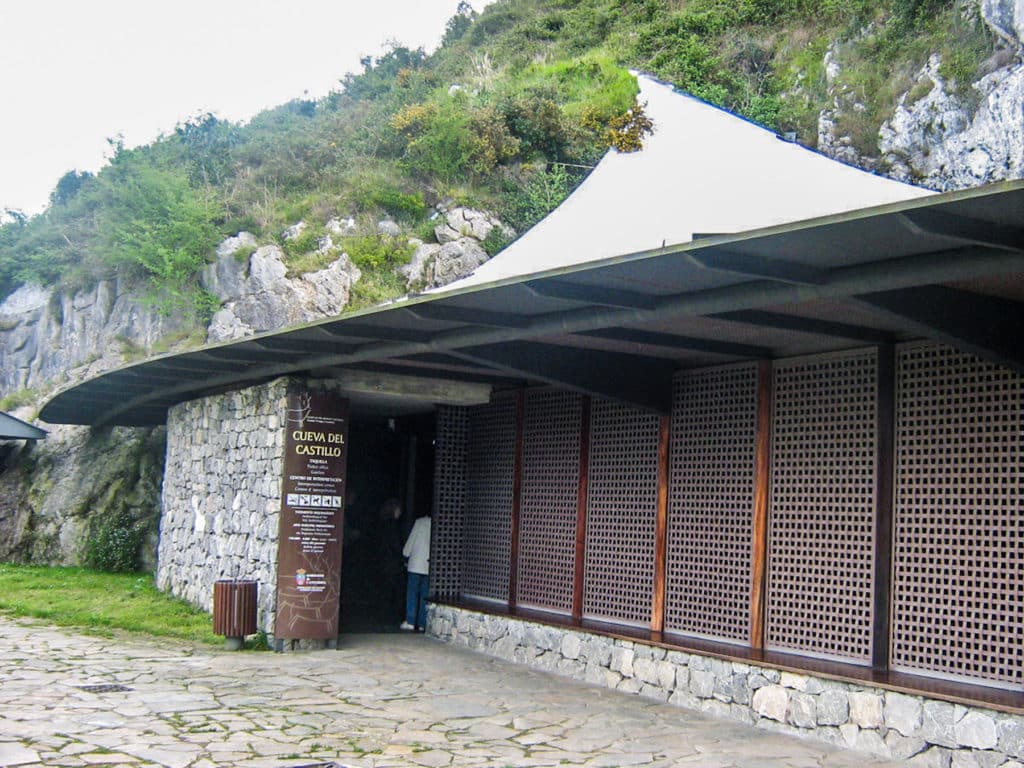 Cueva del Castillo