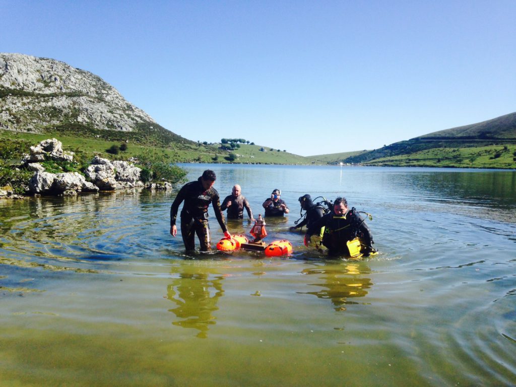 La Santina de Covadonga, la virgen que emerge del lago