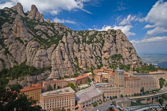 13 santuarios que coquetean con el abismo en España