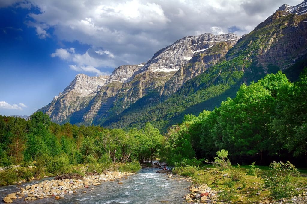 Rutas por Ordesa y Monte Perdido: valle de Pineta