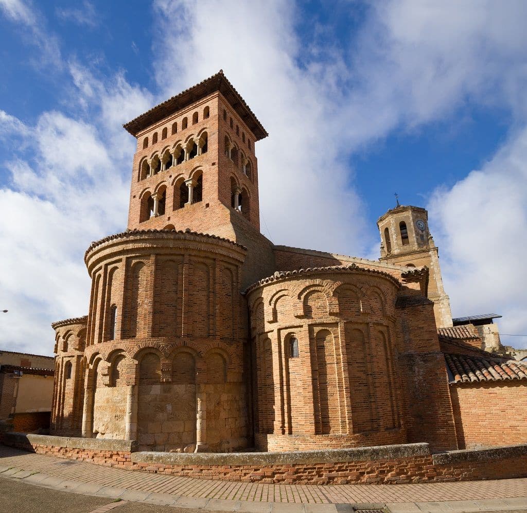 Iglesia de San Tirso