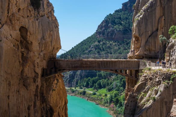 Rutas espectaculares por desfiladeros en España