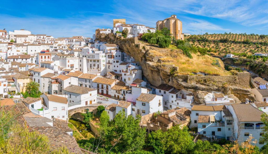 Setenil de las bodegas, uno de los pueblos más bonitos de Cádiz