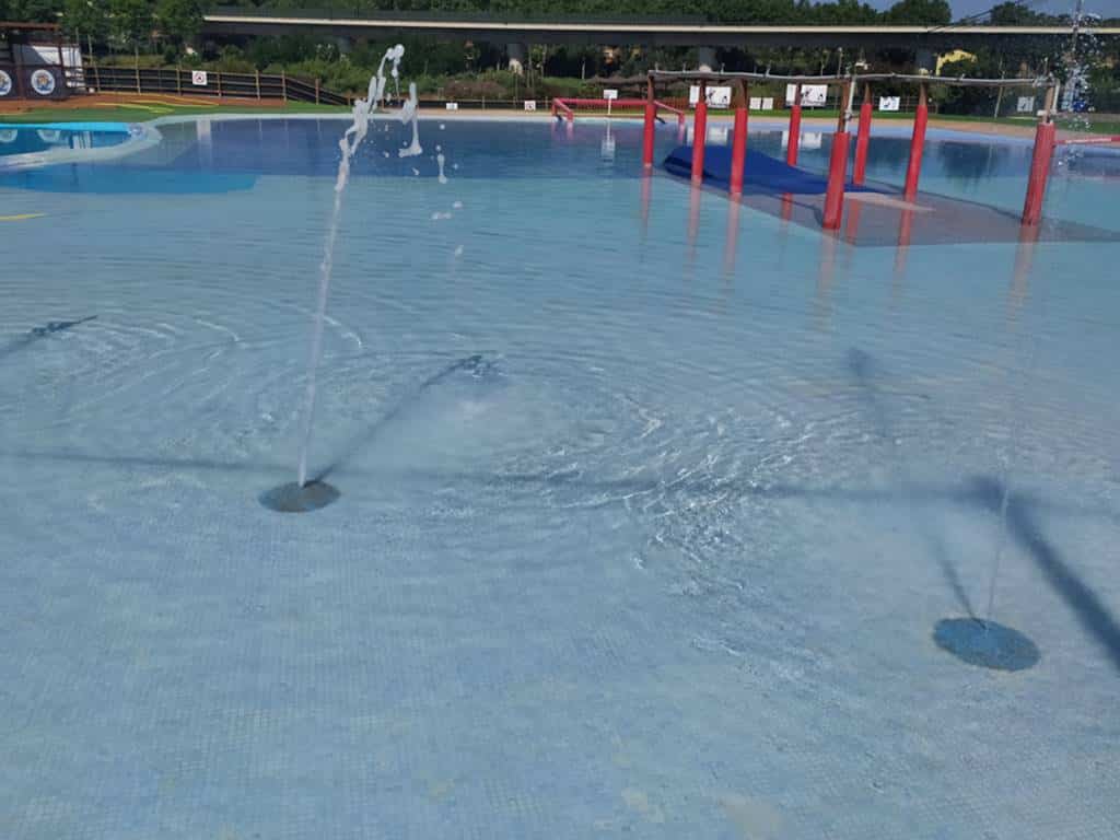 Abre en Madrid la primera piscina solo para perros