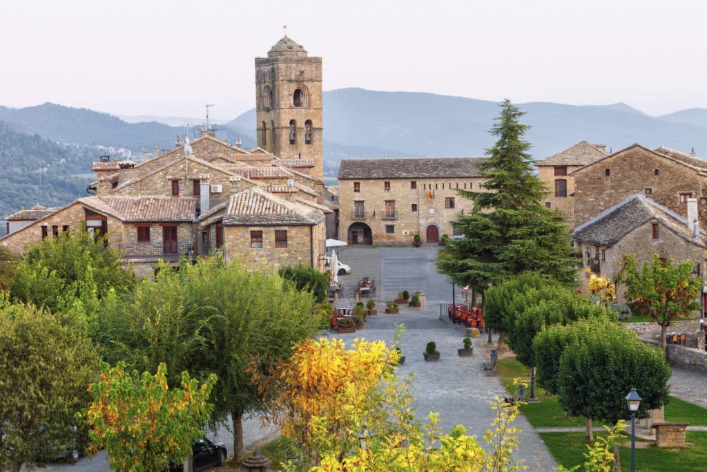 Aínsa, uno de los pueblos medievales en Huesca