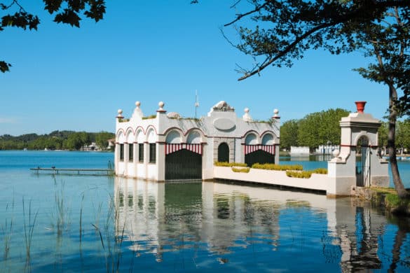 La plaza de Banyoles dedicada a la Aspirina
