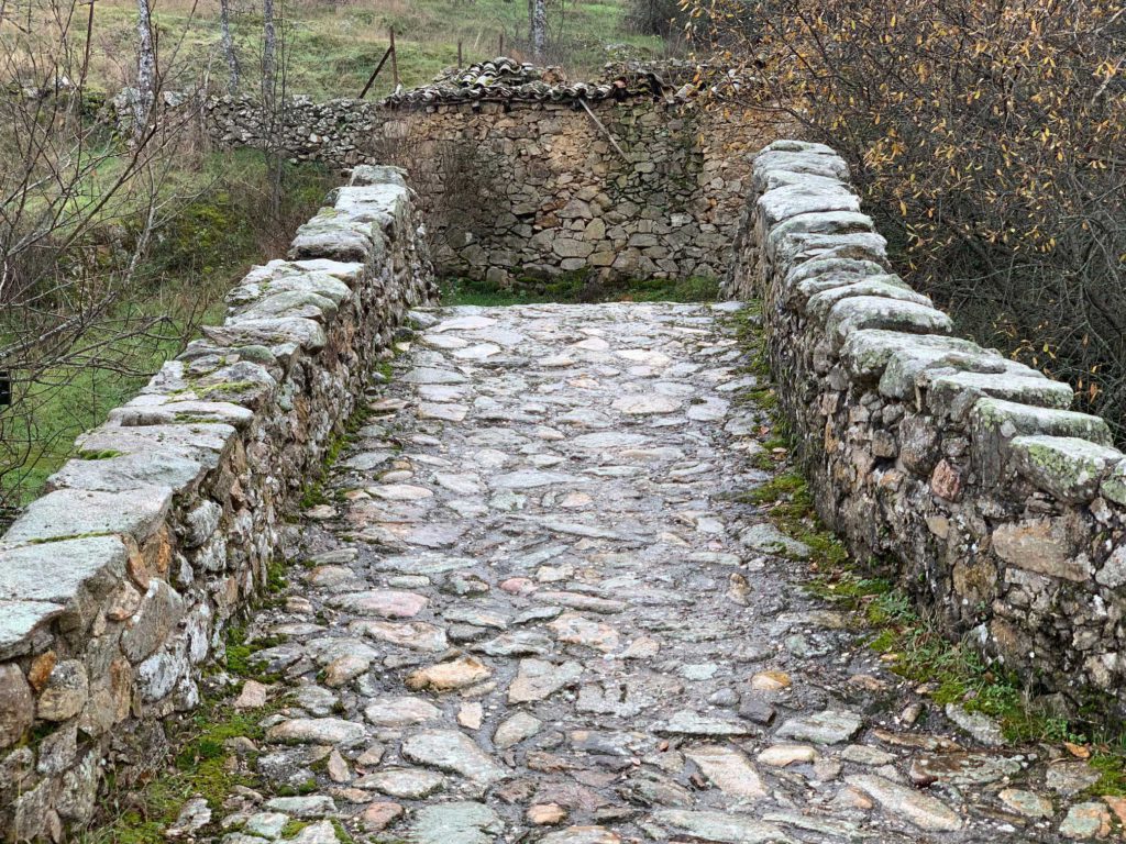 Ruta de los Puentes Medievales de Canencia