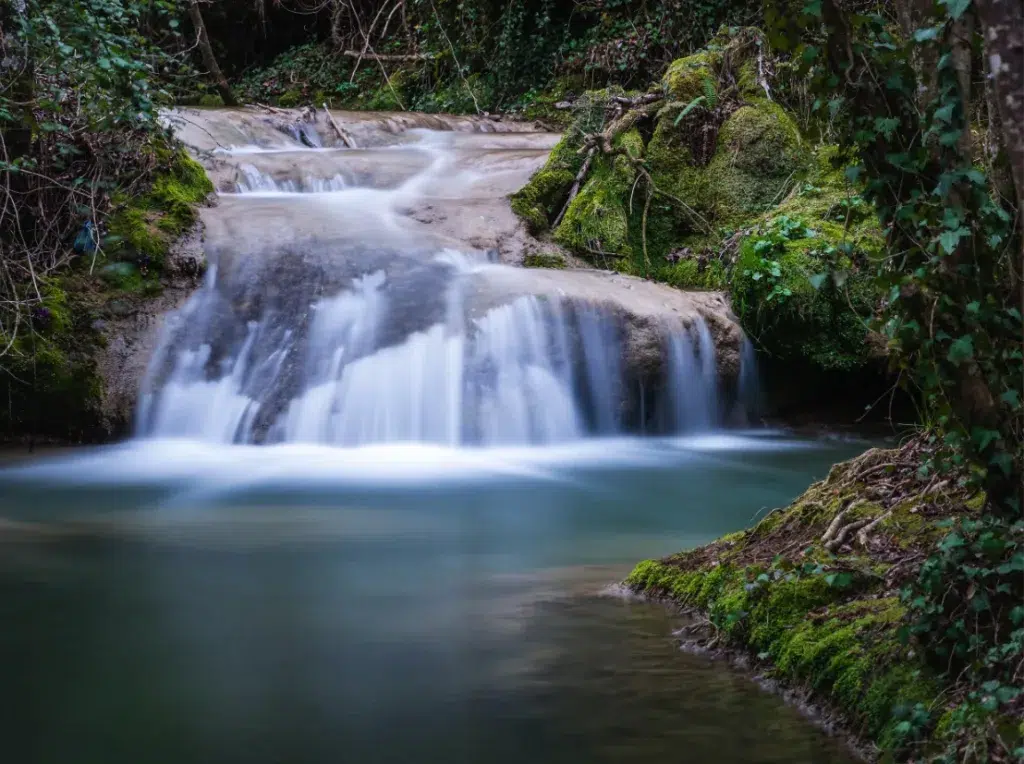 Ruta del agua de Berganzo, cascada de las Herrerías. Por Basotxerri