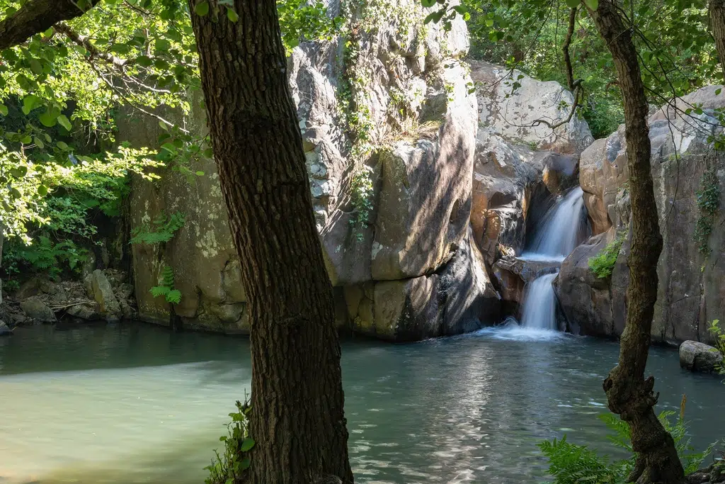 Cascada en la Ruta del río de la Miel, Algeciras. Por Manueltrinidad