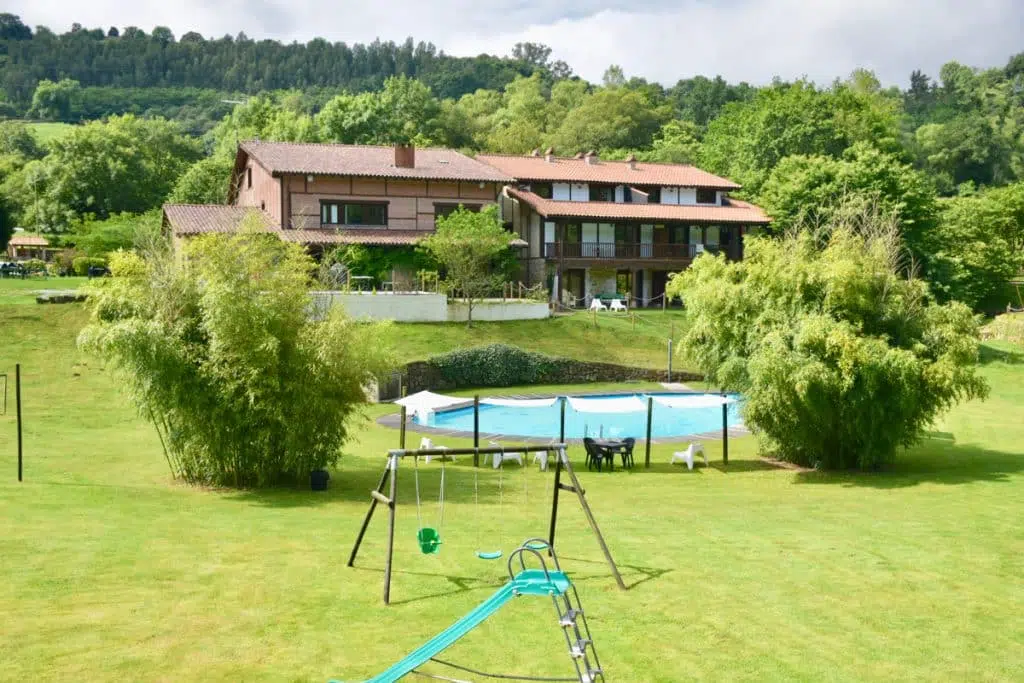 Casas rurales para ir con niños. El Solaz de los Cerezos, Cantabria.