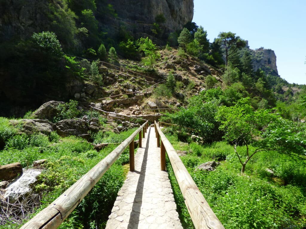 Nacimiento Rio Mundo de Riopar, Albacete.El Parque natural de los Calares del Mundo y de la Sima en Castilla-La Mancha (España)
Por VEOy.com