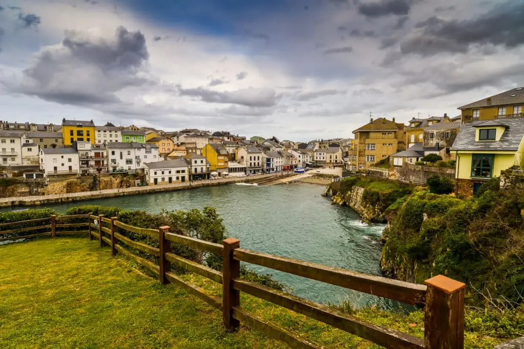 Tapia de Casariego (Asturias)