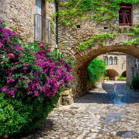 Peratallada, Girona. Por: Belikova Oksana