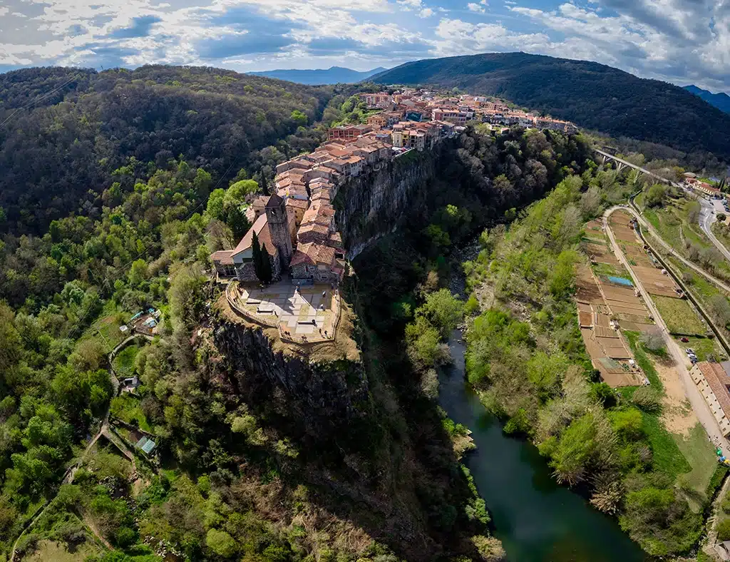 Vista desde arriba de Castellfollit de la roca