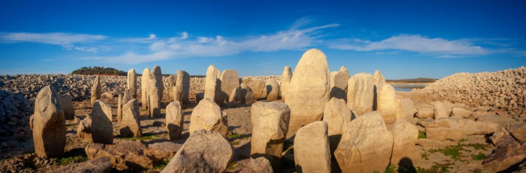 El dolmen de Guadalperal: el “Stonehenge” español que aparece y desaparece