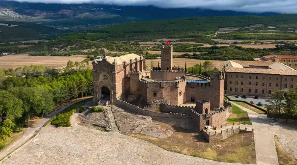 Castillo de Javier (Navarra), destino final de los peregrinos de las Javieradas. Por Antonio Ciero.