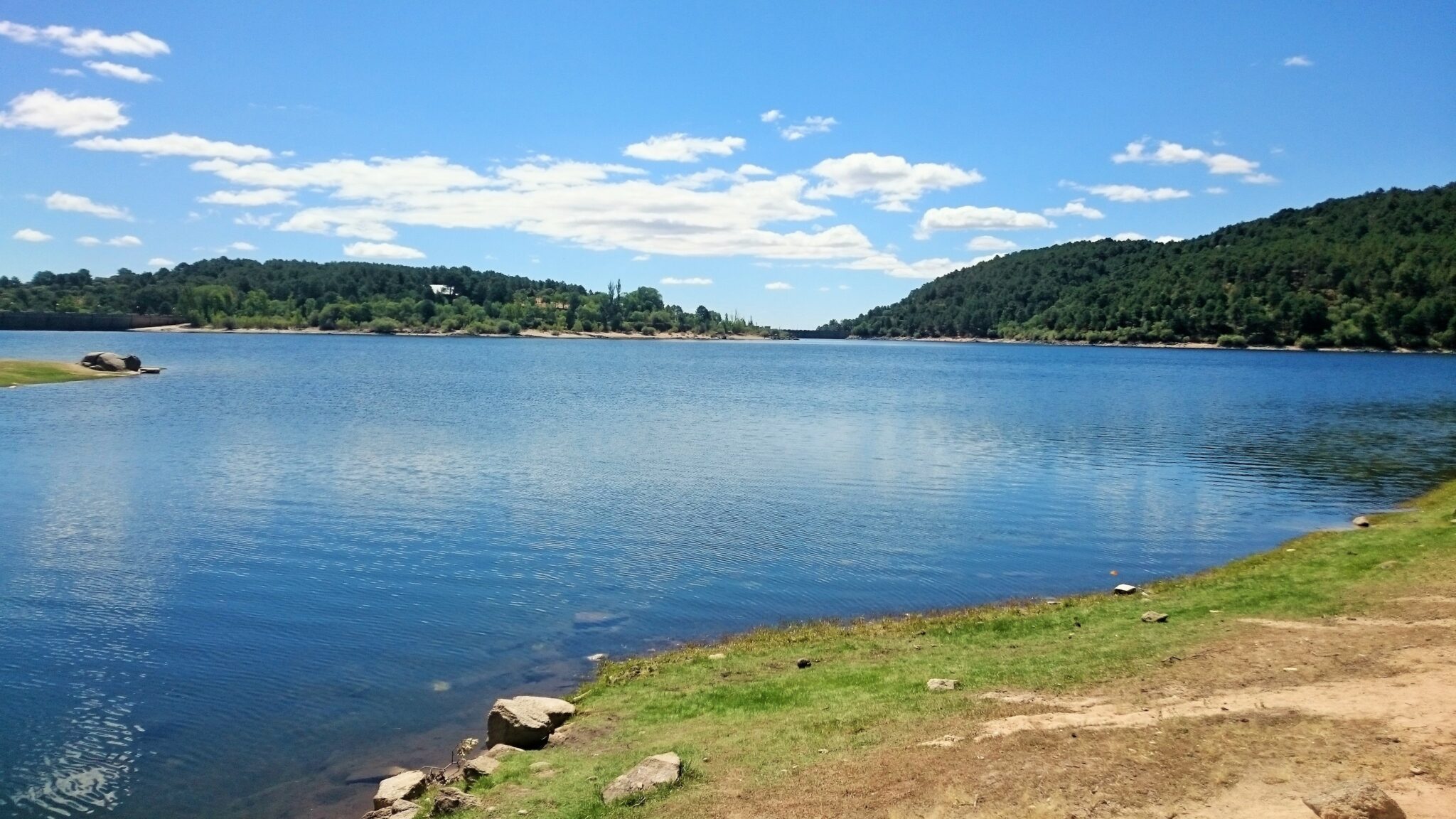 Ruta del agua de La Jarosa: el embalse que esconde una villa medieval